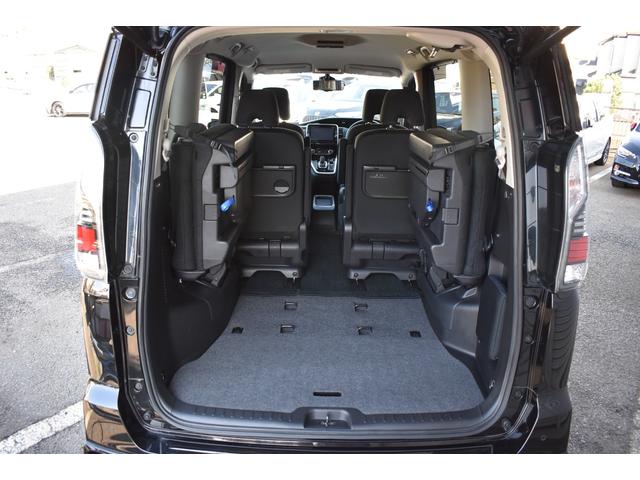 セレナ ｅ－パワー　オーテック　セーフティパッケージ　プロパイロット　パーキングアシスト　ＥＴＣ　ＳＤナビ　フルセグ　ハンズフリ－オ－トスライドドア　アラウンドビュ－モニター　ドライブレコーダー　レーンキープアシスト　シートヒーター　ＬＥＤヘッドライト（65枚目）