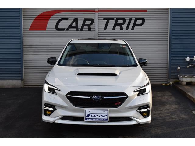 レヴォーグ ＳＴＩスポーツ　ＥＸ　衝突被害軽減　スバルリヤビークルディテクション　サンルーフ　クルーズコントロール　ディスプレイオ－ディオ　フルセグ　フロント・サイド・バックカメラ　レ－ンキ－プアシスト　電動リアゲ－ト　シートヒーター（3枚目）