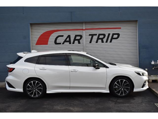 レヴォーグ ＳＴＩスポーツ　ＥＸ　衝突被害軽減　スバルリヤビークルディテクション　サンルーフ　クルーズコントロール　ディスプレイオ－ディオ　フルセグ　フロント・サイド・バックカメラ　レ－ンキ－プアシスト　電動リアゲ－ト　シートヒーター（5枚目）