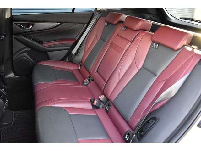 レヴォーグ ＳＴＩスポーツ　ＥＸ　衝突被害軽減　スバルリヤビークルディテクション　サンルーフ　クルーズコントロール　ディスプレイオ－ディオ　フルセグ　フロント・サイド・バックカメラ　レ－ンキ－プアシスト　電動リアゲ－ト　シートヒーター（16枚目）