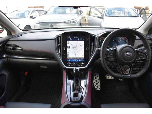 レヴォーグ ＳＴＩスポーツ　ＥＸ　衝突被害軽減　スバルリヤビークルディテクション　サンルーフ　クルーズコントロール　ディスプレイオ－ディオ　フルセグ　フロント・サイド・バックカメラ　レ－ンキ－プアシスト　電動リアゲ－ト　シートヒーター（17枚目）