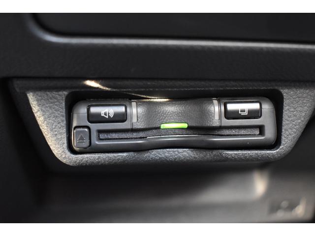 レヴォーグ ＳＴＩスポーツ　ＥＸ　衝突被害軽減　スバルリヤビークルディテクション　サンルーフ　クルーズコントロール　ディスプレイオ－ディオ　フルセグ　フロント・サイド・バックカメラ　レ－ンキ－プアシスト　電動リアゲ－ト　シートヒーター（18枚目）