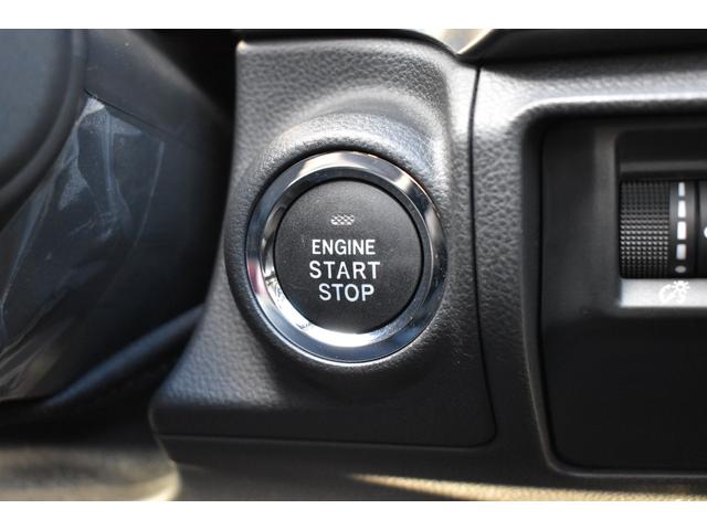 レヴォーグ ＳＴＩスポーツ　ＥＸ　衝突被害軽減　スバルリヤビークルディテクション　サンルーフ　クルーズコントロール　ディスプレイオ－ディオ　フルセグ　フロント・サイド・バックカメラ　レ－ンキ－プアシスト　電動リアゲ－ト　シートヒーター（30枚目）