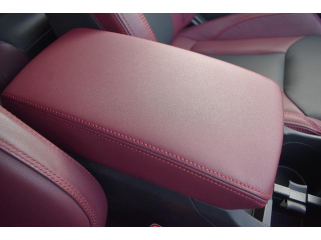 レヴォーグ ＳＴＩスポーツ　ＥＸ　衝突被害軽減　スバルリヤビークルディテクション　サンルーフ　クルーズコントロール　ディスプレイオ－ディオ　フルセグ　フロント・サイド・バックカメラ　レ－ンキ－プアシスト　電動リアゲ－ト　シートヒーター（32枚目）