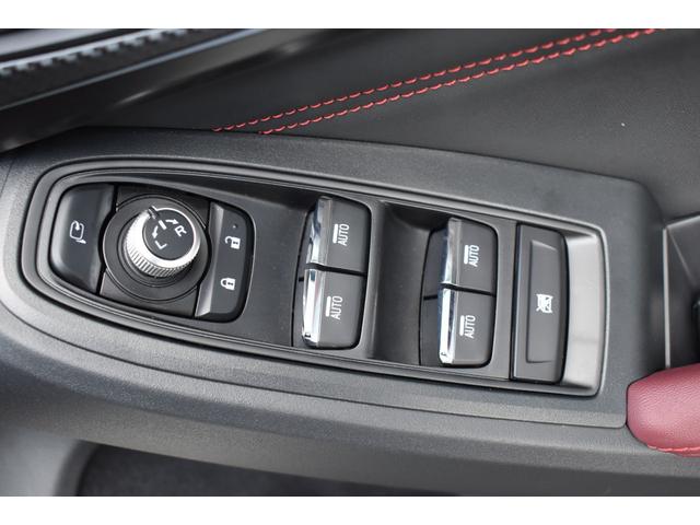 レヴォーグ ＳＴＩスポーツ　ＥＸ　衝突被害軽減　スバルリヤビークルディテクション　サンルーフ　クルーズコントロール　ディスプレイオ－ディオ　フルセグ　フロント・サイド・バックカメラ　レ－ンキ－プアシスト　電動リアゲ－ト　シートヒーター（41枚目）