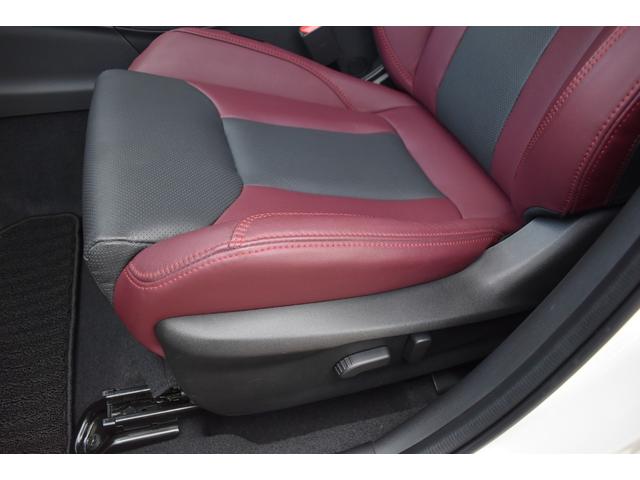 レヴォーグ ＳＴＩスポーツ　ＥＸ　衝突被害軽減　スバルリヤビークルディテクション　サンルーフ　クルーズコントロール　ディスプレイオ－ディオ　フルセグ　フロント・サイド・バックカメラ　レ－ンキ－プアシスト　電動リアゲ－ト　シートヒーター（47枚目）