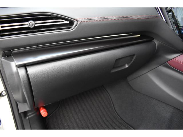 レヴォーグ ＳＴＩスポーツ　ＥＸ　衝突被害軽減　スバルリヤビークルディテクション　サンルーフ　クルーズコントロール　ディスプレイオ－ディオ　フルセグ　フロント・サイド・バックカメラ　レ－ンキ－プアシスト　電動リアゲ－ト　シートヒーター（48枚目）