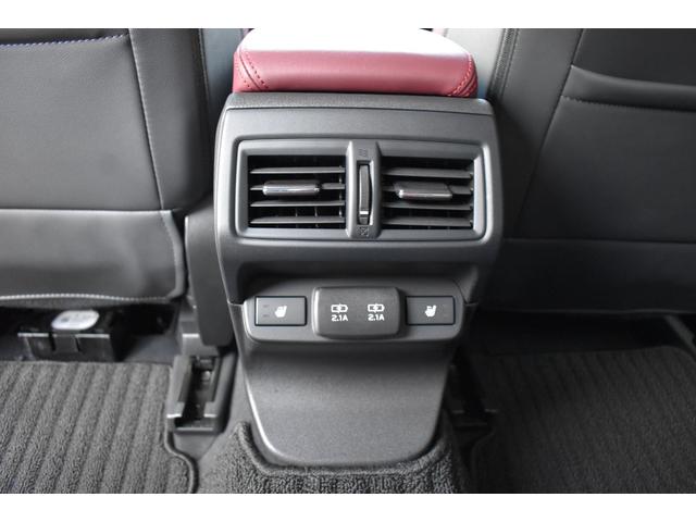 レヴォーグ ＳＴＩスポーツ　ＥＸ　衝突被害軽減　スバルリヤビークルディテクション　サンルーフ　クルーズコントロール　ディスプレイオ－ディオ　フルセグ　フロント・サイド・バックカメラ　レ－ンキ－プアシスト　電動リアゲ－ト　シートヒーター（57枚目）