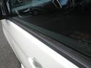 キズ、ヘコミの画像です。(ウエザーストリップというゴムの部品が劣化しています。)