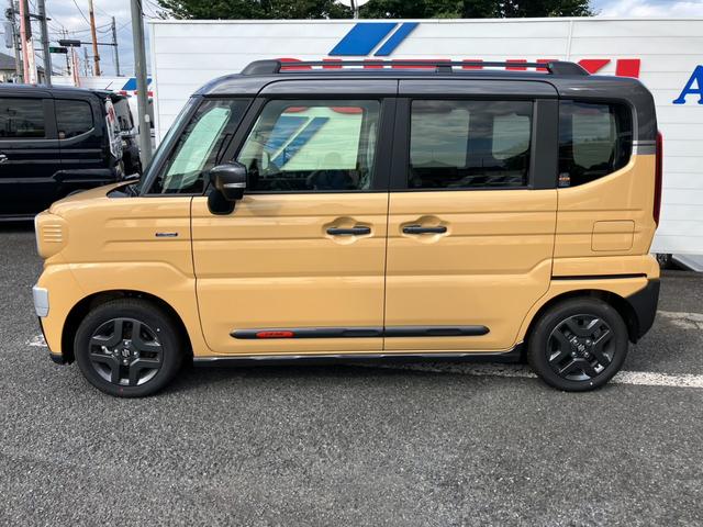 スペーシアギア ハイブリッドＸＺ　ハイブリッドＸＺ（４名）ダムド　ノクトフェイスチェンジキット装着　全包囲モニター付きメモリーナビ９インチ　電動パーキング　スマートキー　ステアリングヒーター　スリムサーキュレーター（17枚目）