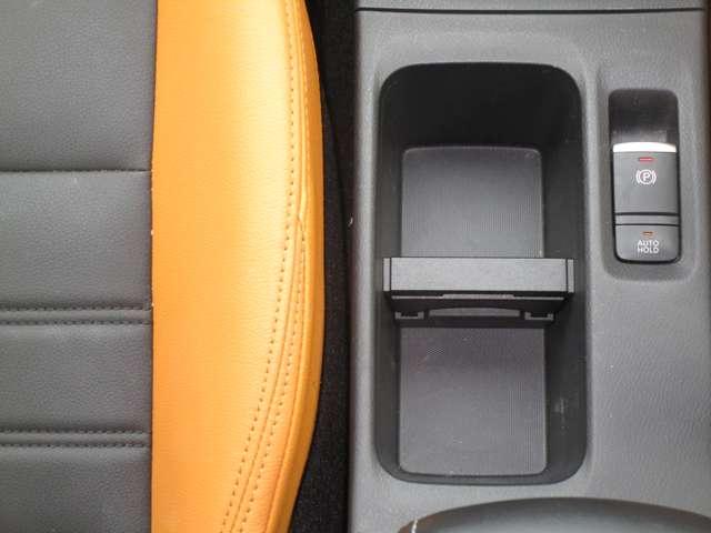 キックス 12 X ツートーン インテリアエディション ワンオーナ エアコン スマートキー 記録簿 MM320D-Lメモリーナビ&アラウンドビューモニター・ETC2.0 プロパイロット ドラレコ AW アイドリングストップ ABS パワーウィンドウ LDW(16枚目)