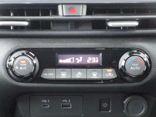 オーラ １．２　Ｇ　ニッサンコネクトナビゲーション＆アラウン　自動（被害軽減）ブレーキ　試乗車アップ　ＬＥＤ　ＬＫＡ　サイドカメラ　ＥＴＣ　ドライブレコーダー　カーテンエアバッグ　イモビライザー　アルミホイール　禁煙　インテリジェントキー　パワーウィンドウ（7枚目）