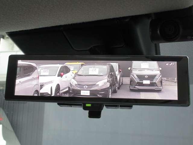 オーラ １．２　Ｇ　ニッサンコネクトナビゲーション＆アラウン　自動（被害軽減）ブレーキ　試乗車アップ　ＬＥＤ　ＬＫＡ　サイドカメラ　ＥＴＣ　ドライブレコーダー　カーテンエアバッグ　イモビライザー　アルミホイール　禁煙　インテリジェントキー　パワーウィンドウ（8枚目）