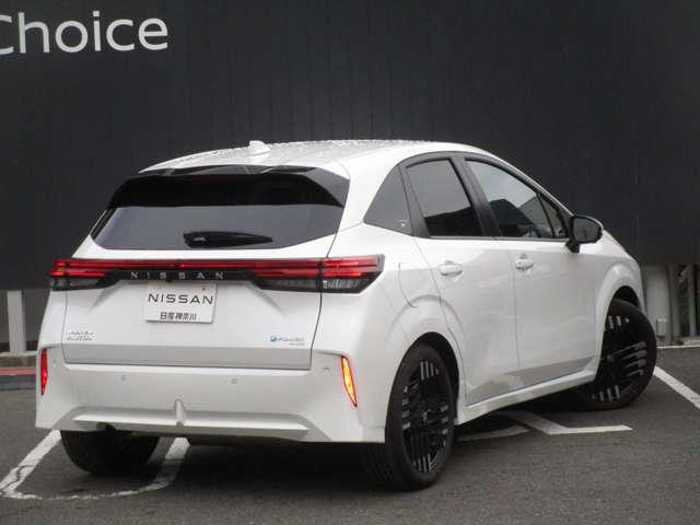 オーラ G FOUR 4WD ニッサンコネクトナビ 試乗車 エマブレ 全周囲 LDW 記録簿 アダプティブクルーズ 盗難防止システム オートエアコン スマートキー バックカメラ LEDライト アルミホイール 4WD ETC車載器 ナビTV 禁煙(2枚目)