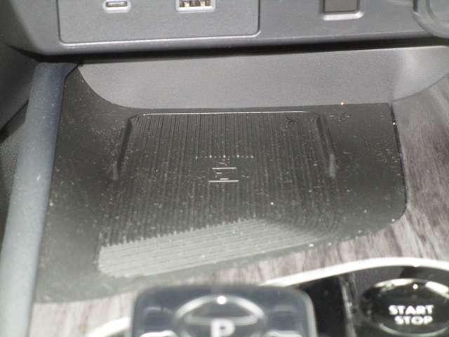 オーラ G FOUR 4WD ニッサンコネクトナビ 試乗車 エマブレ 全周囲 LDW 記録簿 アダプティブクルーズ 盗難防止システム オートエアコン スマートキー バックカメラ LEDライト アルミホイール 4WD ETC車載器 ナビTV 禁煙(13枚目)