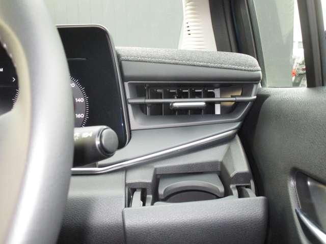 オーラ １．２　Ｇ　ニッサンコネクトナビ・ボーズオーディオ・　自動（被害軽減）ブレーキ　試乗車アップ　ＬＥＤ　ＬＫＡ　サイドカメラ　ＥＴＣ　ドライブレコーダー　カーテンエアバッグ　イモビライザー　アルミホイール　インテリジェントキー　パワーウィンドウ　ナビＴＶ（17枚目）