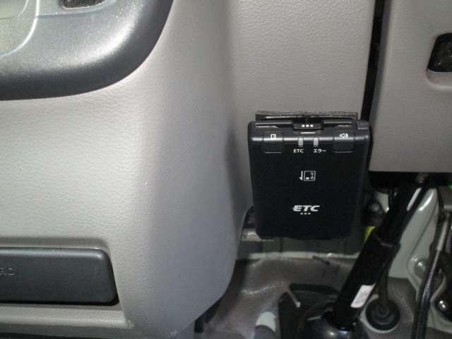 ＮＶ１００クリッパーバン ６６０　ＤＸ　ハイルーフ　５ＡＧＳ車　パワーウィンドー　パワステ付き　運転席エアバック　エアコン　ＡＢＳ付き（9枚目）