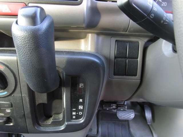 ＮＶ１００クリッパーバン ６６０　ＤＸ　ハイルーフ　５ＡＧＳ車　パワーウィンドー　パワステ付き　運転席エアバック　エアコン　ＡＢＳ付き（14枚目）