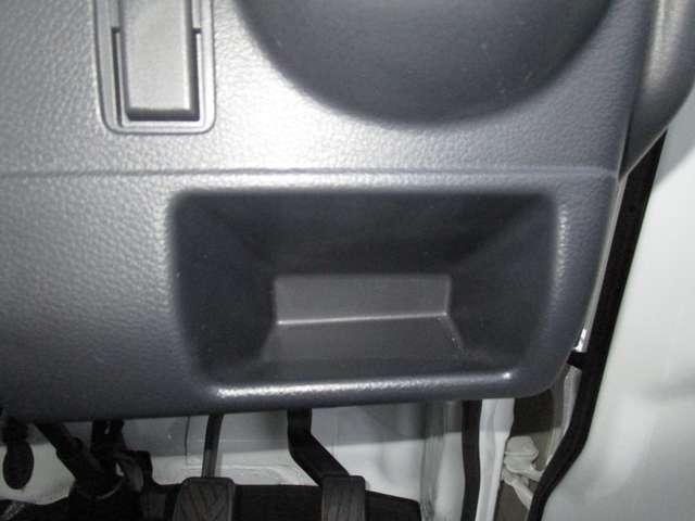 NT100クリッパートラック 660 DX NT100クリッパー5M/T・3方開き・AM/FM1DIN ワンオーナー車 運転席エアバック PS エアコンパワステ メンテナンスノート(11枚目)