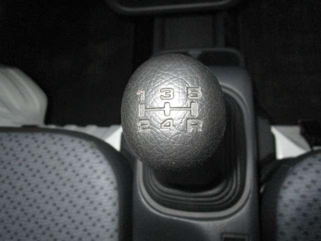 NT100クリッパートラック 660 DX NT100クリッパー5M/T・3方開き・AM/FM1DIN ワンオーナー車 運転席エアバック PS エアコンパワステ メンテナンスノート(13枚目)