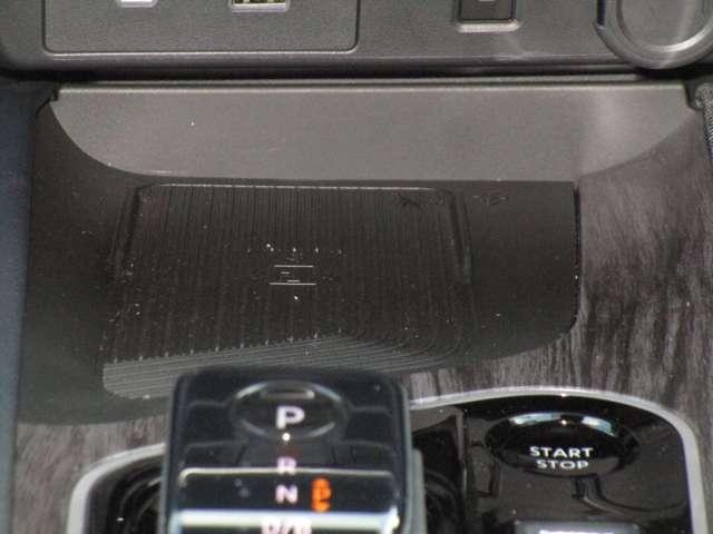 オーラ １．２　Ｇ　ＦＯＵＲ　レザーエディション　４ＷＤ　ニッサンコネクトナビゲーション＆ＡＶＭ　ワンオ－ナ－車　ＬＫＡ　レザーシート　追従クルコン　ＬＥＤライト　バックモニター　ドライブレコーダー　インテリキー　４ＷＤ　ＥＴＣ　アルミ　記録簿　サイドカメラ　盗難警報器　キーレスエントリー（15枚目）