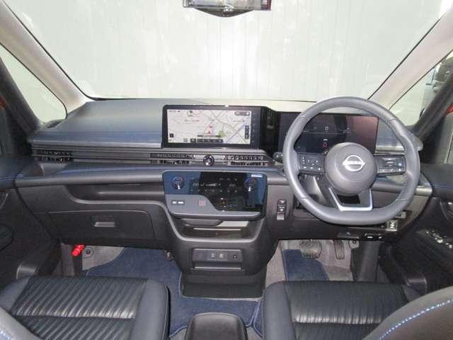セレナ １．４　ｅ－ＰＯＷＥＲ　ＡＵＴＥＣＨ　スポーツ　スペック　試乗車・ニッサンコネクトナビゲーション＆　両側パワースライドドア　全周囲カメラ　ＥＴＣ　ＬＥＤヘッドライト（3枚目）