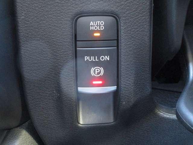 セレナ １．４　ｅ－ＰＯＷＥＲ　ＡＵＴＥＣＨ　スポーツ　スペック　試乗車・ニッサンコネクトナビゲーション＆　両側パワースライドドア　全周囲カメラ　ＥＴＣ　ＬＥＤヘッドライト（19枚目）