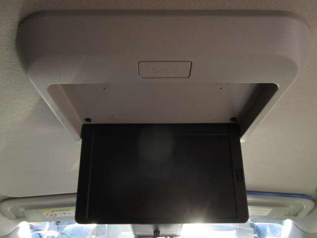 セレナ ２．０　ＡＵＴＥＣＨ　ニッサンコネクトナビゲーション＆アラウン　試乗車　両側オートスライドドア　衝突軽減ブレーキ　アラウンドビューモニター　禁煙車　ＬＥＤライト　ドライブレコーダー　インテリキー　サイドカメラ　アイドリングストップ　バックカメラ　キーレス　ナビＴＶ（20枚目）