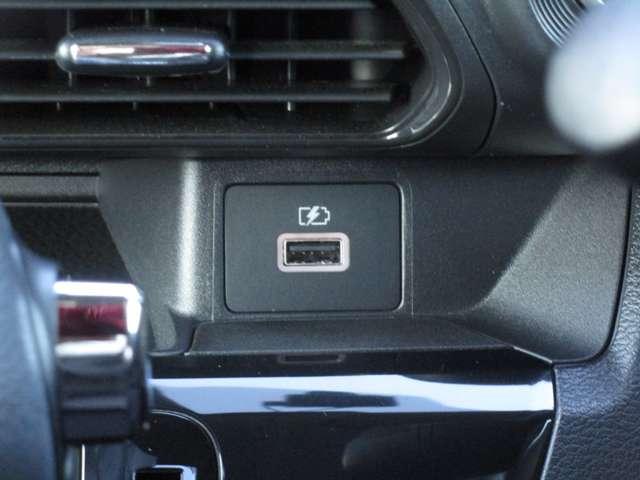 デイズ ６６０　ハイウェイスターＸ　１オーナー　ナビ　オートエアコン　記録簿　アルミホイール　メモリーナビ　パワーステアリング　パワーウィンドウ　運転席エアバッグ　ＡＢＳ（10枚目）