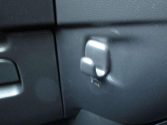 デイズ ６６０　ハイウェイスターＸ　１オーナー　ナビ　オートエアコン　記録簿　アルミホイール　メモリーナビ　パワーステアリング　パワーウィンドウ　運転席エアバッグ　ＡＢＳ（14枚目）