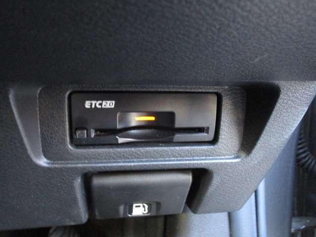 オーラ １．２　ＮＩＳＭＯ　カーナビ　定期点検記録簿　アルミホイール　運転席エアバッグ　メモリーナビ　ＡＢＳ　フルオートエアコン　パワーウィンドウ　パワーステアリング　１オーナ－（13枚目）