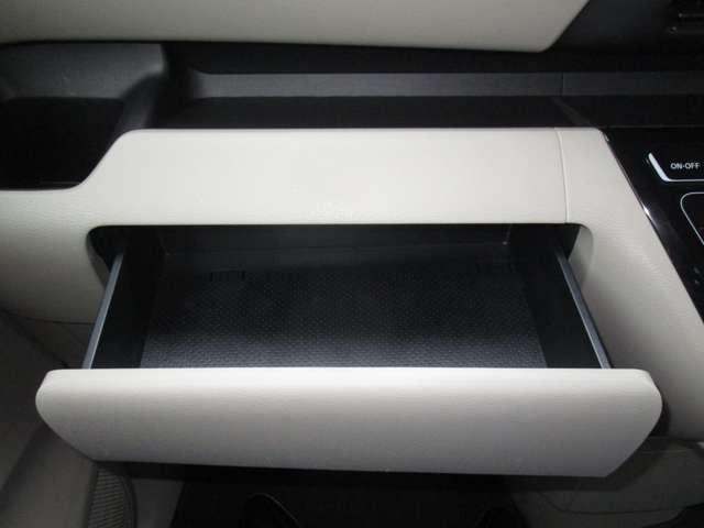 ルークス ６６０　Ｘ　９インチ日産純正ディスプレイオーディオ・　アラモニ　前後衝突軽減ブレーキ　ワンオーナー車　車線逸脱防止　スマートキー　定期点検記録簿　キーフリー　ｉ－ｓｔｏｐ　フルオートエアコン　パワーウインドウ　バックカメラ　盗難防止　カーテンエアバッグ（12枚目）