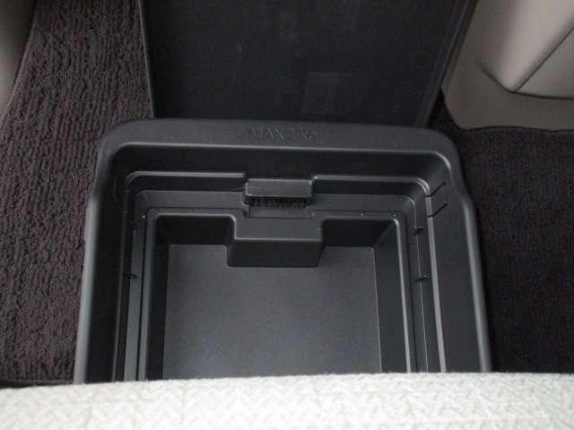 ルークス ６６０　Ｘ　９インチ日産純正ディスプレイオーディオ・　アラモニ　前後衝突軽減ブレーキ　ワンオーナー車　車線逸脱防止　スマートキー　定期点検記録簿　キーフリー　ｉ－ｓｔｏｐ　フルオートエアコン　パワーウインドウ　バックカメラ　盗難防止　カーテンエアバッグ（19枚目）