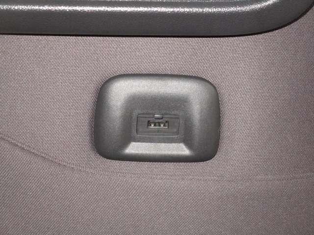 ルークス 660 X 9インチ日産純正ディスプレイオーディオ・ アラモニ 前後衝突軽減ブレーキ ワンオーナー車 車線逸脱防止 スマートキー 定期点検記録簿 キーフリー i-stop フルオートエアコン パワーウインドウ バックカメラ 盗難防止 カーテンエアバッグ(33枚目)