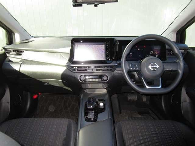 ノート １．２　Ｘ　社用車・ＭＭ２２３Ｄ－Ｌナビゲーション＆アラウン　リアカメラ　衝突被害軽減ブレ－キ　全方位カメラ　ＥＴＣ付　禁煙車　レーンアシスト　インテリジェントキー　ワンオーナー　ドラレコ　アイドリングストップ　整備記録簿　盗難防止システム　ワンセグＴＶ　ＡＢＳ（3枚目）