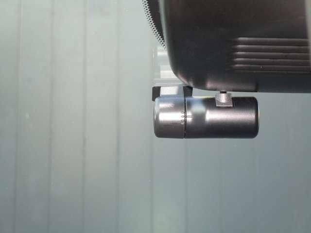 ノート 1.2 X MM223D-Lナビゲーション・アラウンドビュー リアカメラ 衝突被害軽減ブレ-キ 全方位カメラ ETC付 禁煙車 LEDヘッドライト レーンアシスト インテリジェントキー ワンオーナー ドラレコ アイドリングストップ 整備記録簿 盗難防止システム(9枚目)