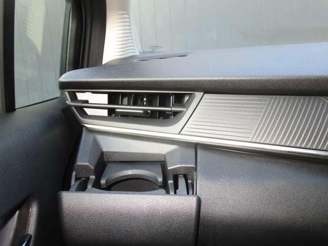 ノート 1.2 X MM223D-Lナビゲーション・アラウンドビュー リアカメラ 衝突被害軽減ブレ-キ 全方位カメラ ETC付 禁煙車 LEDヘッドライト レーンアシスト インテリジェントキー ワンオーナー ドラレコ アイドリングストップ 整備記録簿 盗難防止システム(13枚目)