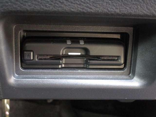 セレナ １．４　ｅ－ＰＯＷＥＲ　ハイウェイスターＶ　アルミ　カーナビ　パワーウィンドウ　１オナ　記録簿　メモリーナビ　フルオートエアコン（10枚目）