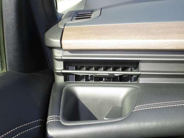 セレナ １．４　ｅ－ＰＯＷＥＲ　ハイウェイスターＶ　アルミ　カーナビ　パワーウィンドウ　１オナ　記録簿　メモリーナビ　フルオートエアコン（17枚目）