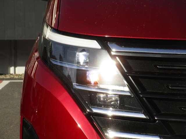 セレナ １．４　ｅ－ＰＯＷＥＲ　ハイウェイスターＶ　アルミ　カーナビ　パワーウィンドウ　１オナ　記録簿　メモリーナビ　フルオートエアコン（50枚目）