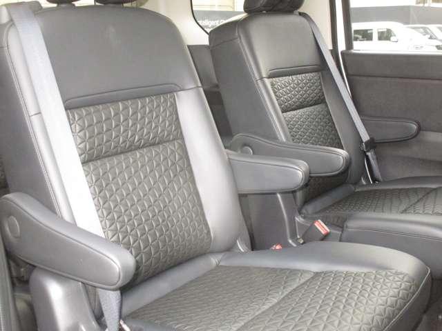 セレナ 1.4 e-4ORCE ハイウェイスターV 4WD ニッサンコネクトナビ・AVM・ETC アラウンドビュー レーンアシスト 3列シート ドラレコ レーダークルーズ 地デジ LEDヘッドランプ オートマチックハイビーム ナビTV バックカメラ 試乗車(27枚目)