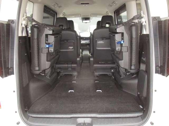 セレナ 1.4 e-4ORCE ハイウェイスターV 4WD ニッサンコネクトナビ・AVM・ETC アラウンドビュー レーンアシスト 3列シート ドラレコ レーダークルーズ 地デジ LEDヘッドランプ オートマチックハイビーム ナビTV バックカメラ 試乗車(46枚目)