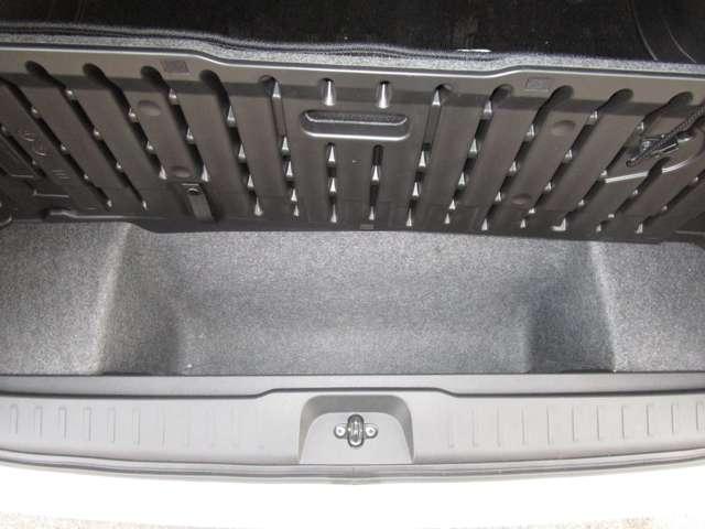 セレナ 1.4 e-4ORCE ハイウェイスターV 4WD ニッサンコネクトナビ・AVM・ETC アラウンドビュー レーンアシスト 3列シート ドラレコ レーダークルーズ 地デジ LEDヘッドランプ オートマチックハイビーム ナビTV バックカメラ 試乗車(47枚目)