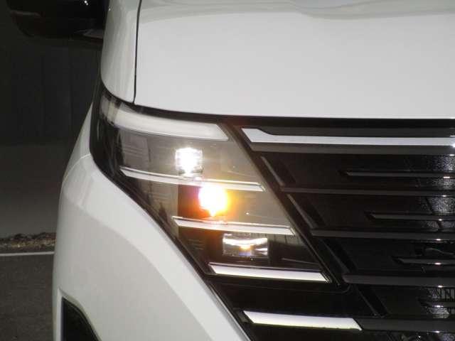 セレナ 1.4 e-4ORCE ハイウェイスターV 4WD ニッサンコネクトナビ・AVM・ETC アラウンドビュー レーンアシスト 3列シート ドラレコ レーダークルーズ 地デジ LEDヘッドランプ オートマチックハイビーム ナビTV バックカメラ 試乗車(53枚目)