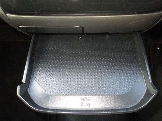 デイズ ６６０　Ｘ　試乗車　ＭＭ２２３ＤーＬナビゲーション　アラウンドビューモニター　ＥＴＣ２．０　Ｆｒドラレコ　室内ドラレコ　前後ソナー　サイド＆カーテンエアバッグ　ＶＤＣ＆ＬＤＷ　衝突軽減防止装置＆踏み間違い防止装置（19枚目）