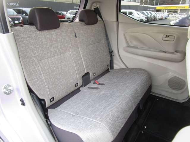 デイズ ６６０　Ｘ　試乗車　ＭＭ２２３ＤーＬナビゲーション　アラウンドビューモニター　ＥＴＣ２．０　Ｆｒドラレコ　室内ドラレコ　前後ソナー　サイド＆カーテンエアバッグ　ＶＤＣ＆ＬＤＷ　衝突軽減防止装置＆踏み間違い防止装置（28枚目）