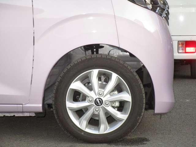 デイズ ６６０　Ｘ　試乗車　ＭＭ２２３ＤーＬナビゲーション　アラウンドビューモニター　ＥＴＣ２．０　Ｆｒドラレコ　室内ドラレコ　前後ソナー　サイド＆カーテンエアバッグ　ＶＤＣ＆ＬＤＷ　衝突軽減防止装置＆踏み間違い防止装置（37枚目）