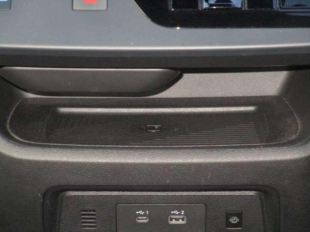 セレナ ニッサンコネクトナビゲーション&アラウンドビューモニター ETC2.0プロパイロット 前後ドライブレコーダー 後席モニター 前後ソナー ワイヤレス充電器 フロント&セカンドシートヒーター バイザー(11枚目)