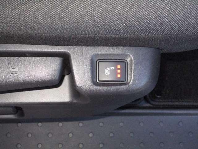 セレナ ニッサンコネクトナビゲーション&アラウンドビューモニター ETC2.0プロパイロット 前後ドライブレコーダー 後席モニター 前後ソナー ワイヤレス充電器 フロント&セカンドシートヒーター バイザー(34枚目)