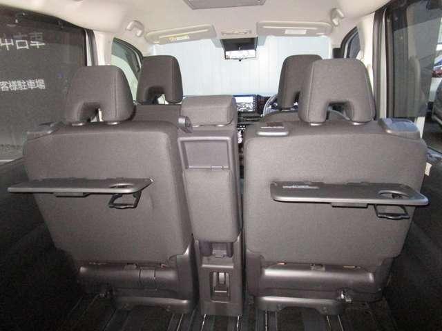 セレナ ニッサンコネクトナビゲーション&アラウンドビューモニター ETC2.0プロパイロット 前後ドライブレコーダー 後席モニター 前後ソナー ワイヤレス充電器 フロント&セカンドシートヒーター バイザー(37枚目)